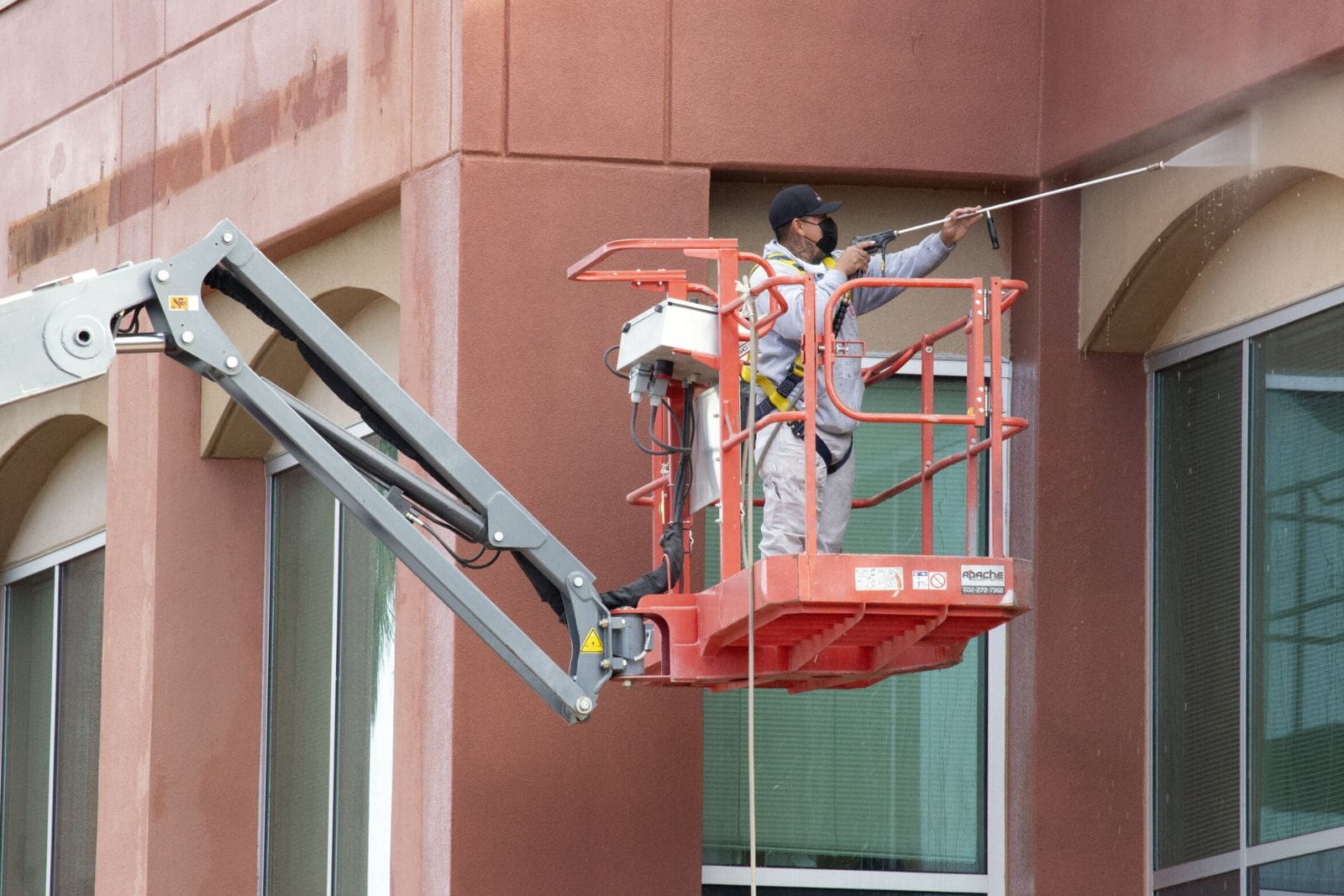 What to Know Before Hiring a Commercial Painting Contractor in Arizona